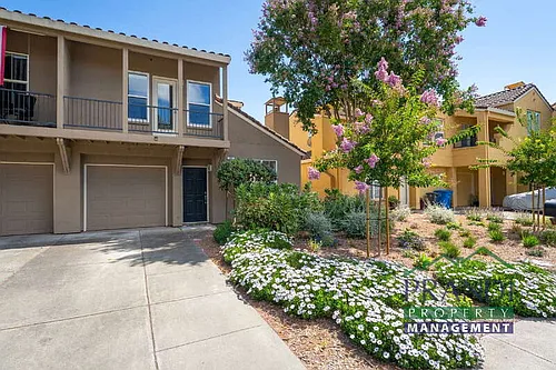 82 Arnold Dr Photo 1