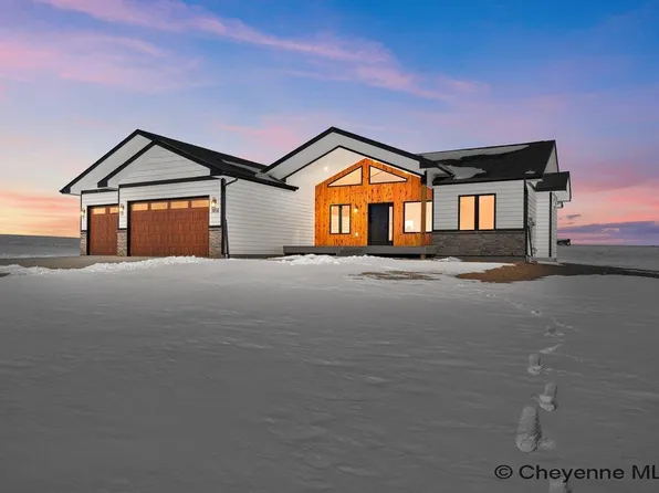 1856 Golden Lark Trl, Cheyenne, WY 82009