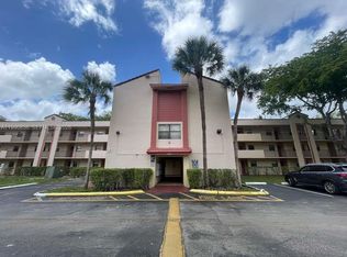 3410 Foxcroft Rd APT 213, Hollywood, FL 33025