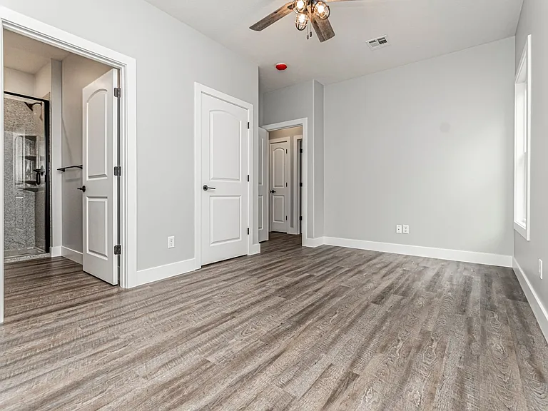 1705 Kenneth Dr — Photo 8