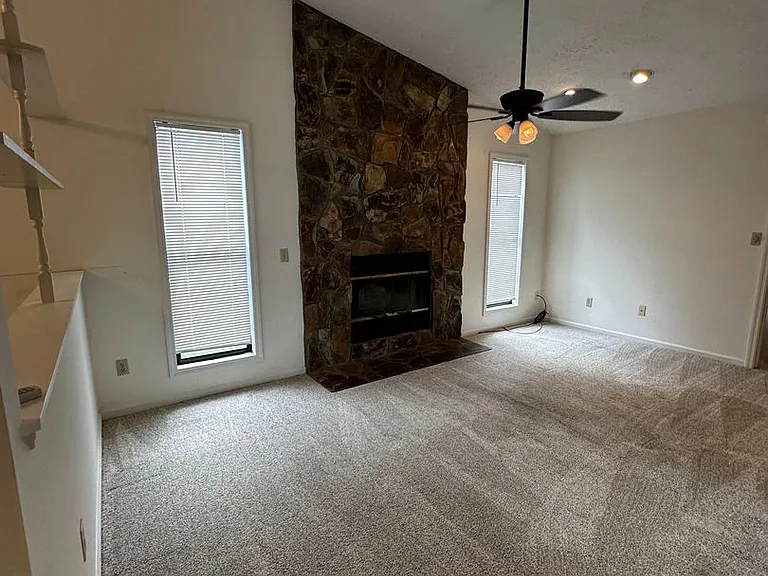 126 Kristine Blvd — Photo 22