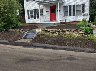 7 Everett St #2, Derry, NH 03038