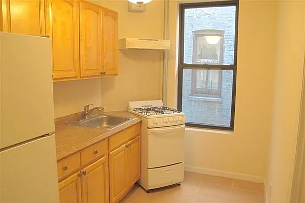 Rented by Sohayegh Enterprises Corp. | media 16