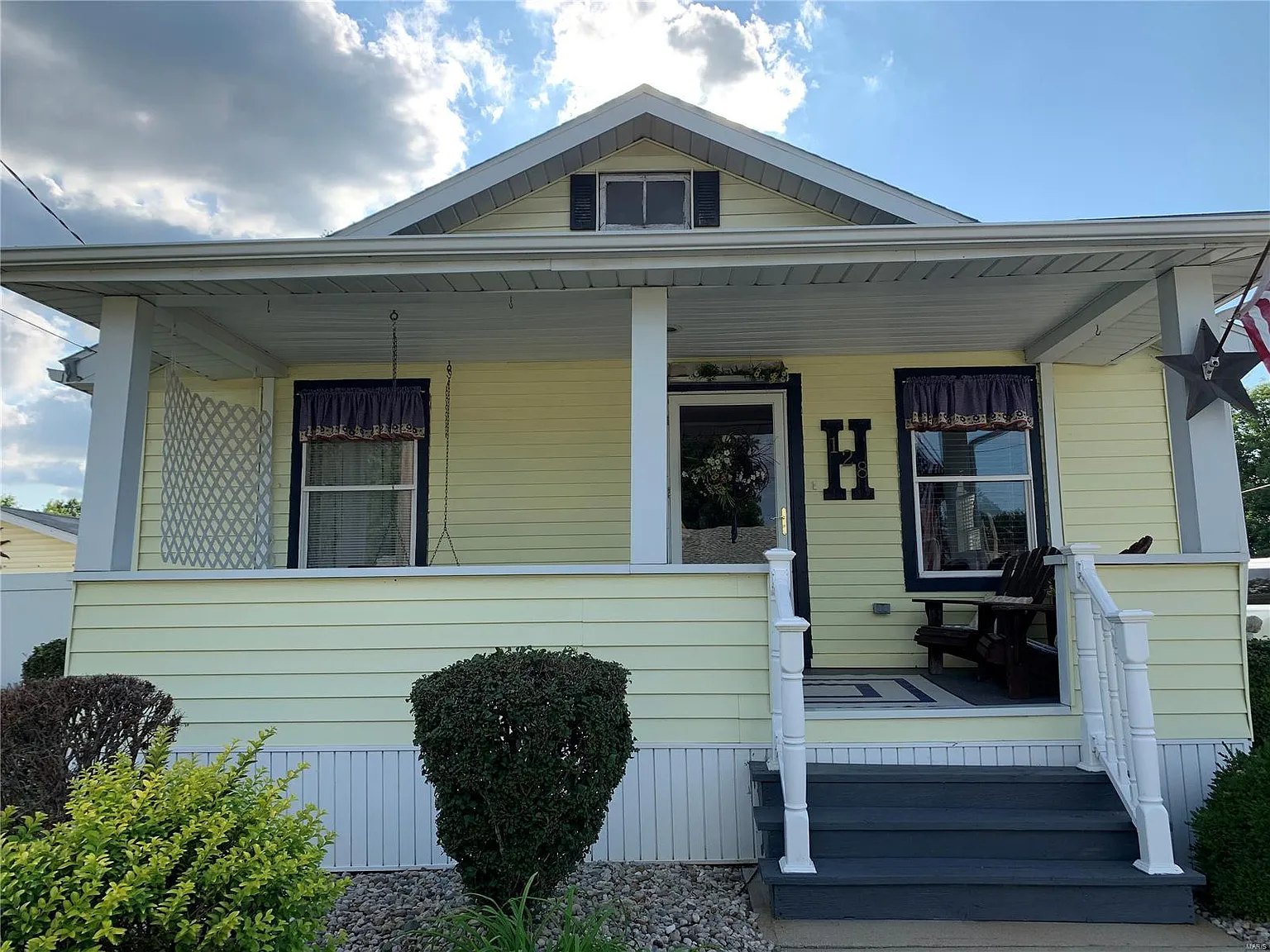 128 Granville St photo 1
