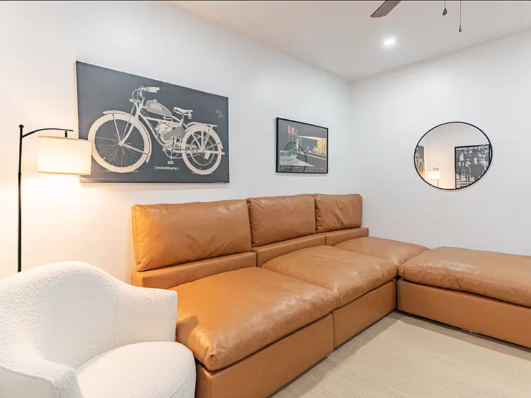 166 Elm St #1L — Photo 16