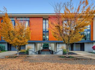 245 SW Meade St APT M3, Portland, OR 97201