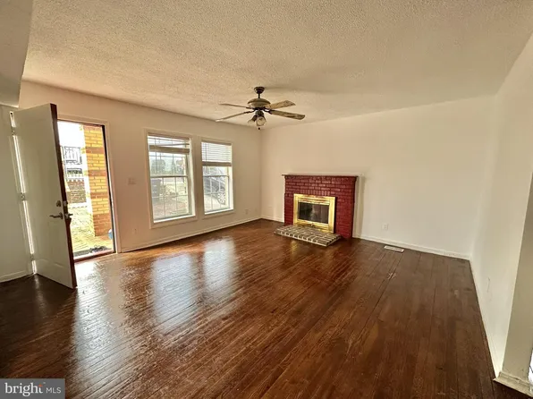 2015 S Lincoln St, Arlington, VA 22204