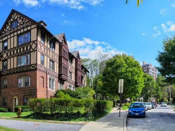 100 W 39th St #B, Baltimore, MD 21210