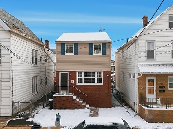 2nd image of 204 Devon St