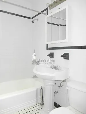 Rented by Manhattan Connection | media 16