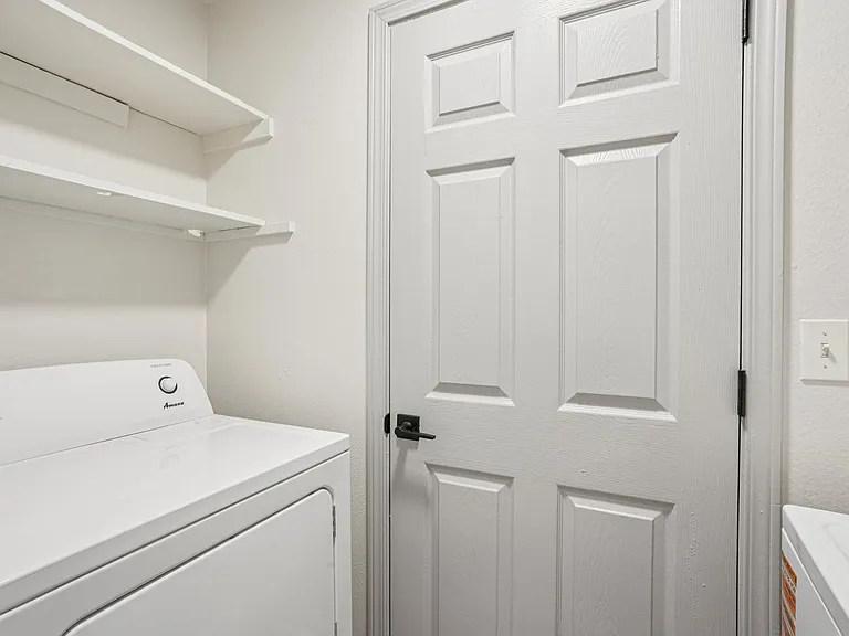 Bloc at 26th- Live your best live here! Receive up to 4 Weeks Free + Discounted Rates on Select U... — Photo 28