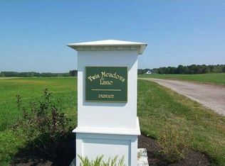 3 Twin Meadows Ln, Falmouth, ME 04105