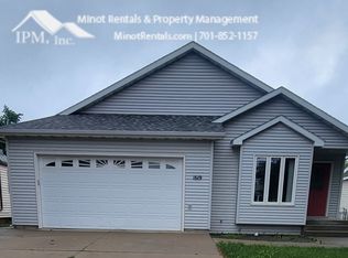 1619 Main St S, Minot, ND 58701