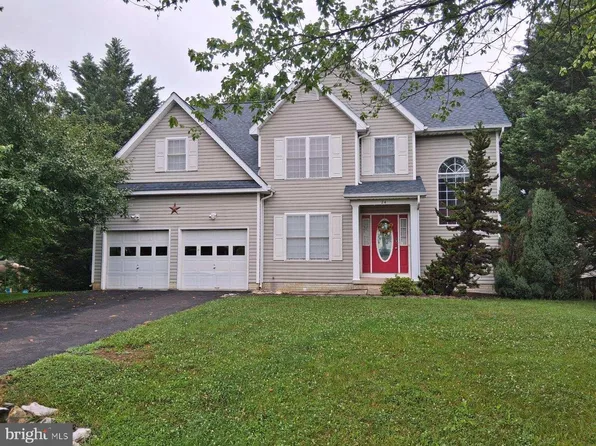 74 Barrel Horse Dr, Charles Town, WV 25414