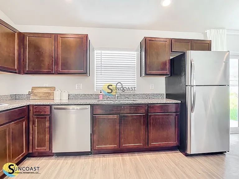 11 Roxton Ln — Photo 9