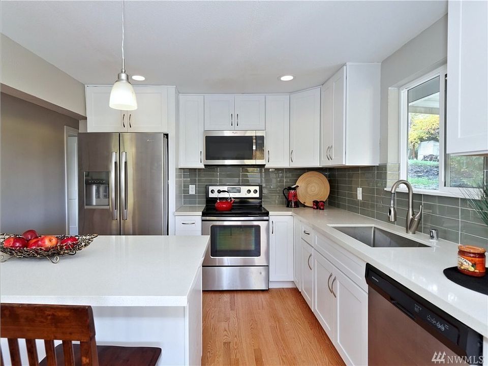 2nd image of 4627 47th Ave S