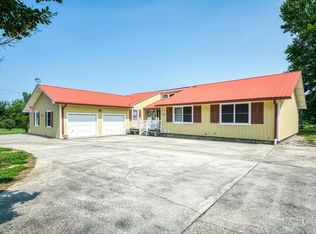 2101 Elmore Town Rd, Baxter, TN 38544