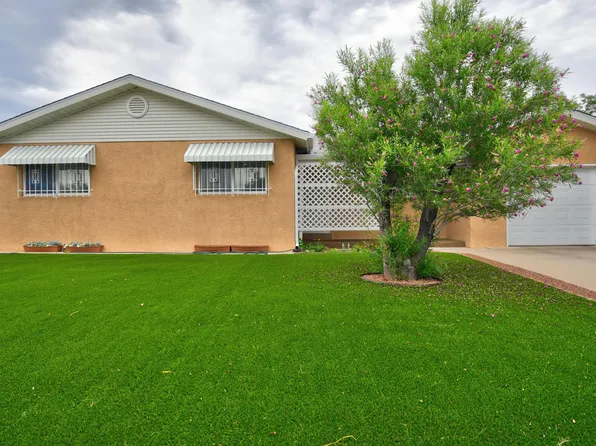 2916 Cuervo Dr NE, Albuquerque, NM 87110