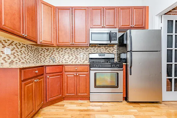 Rented by MySpaceNYC | media 15