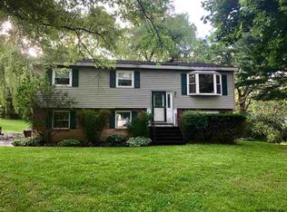 54 Glaston Ct, Voorheesville, NY 12186
