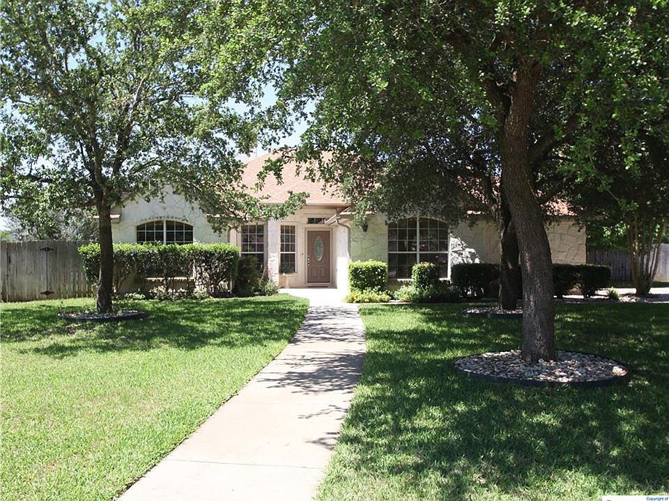 1st image of 115 Tallwood Cir