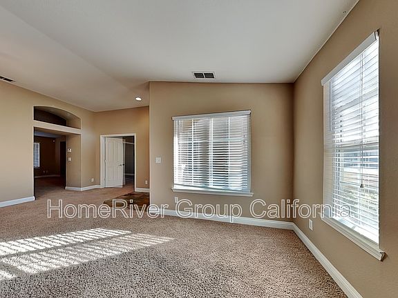5th image of 7839 Black Sand Way