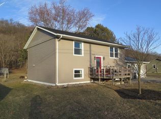503 Valley View Dr, Decorah, IA 52101