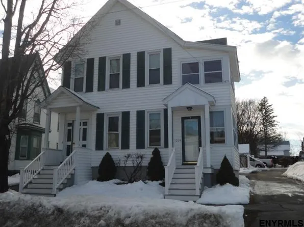 101 Fon Clair St, Johnstown, NY 12095