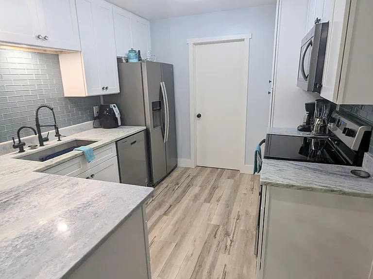 1128 Hernando St #B — Photo 2