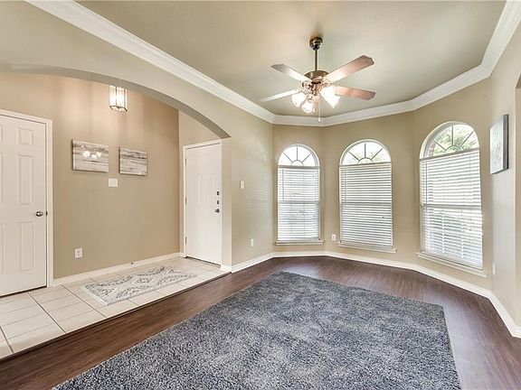 4th image of 10017 Chamber Hall Dr