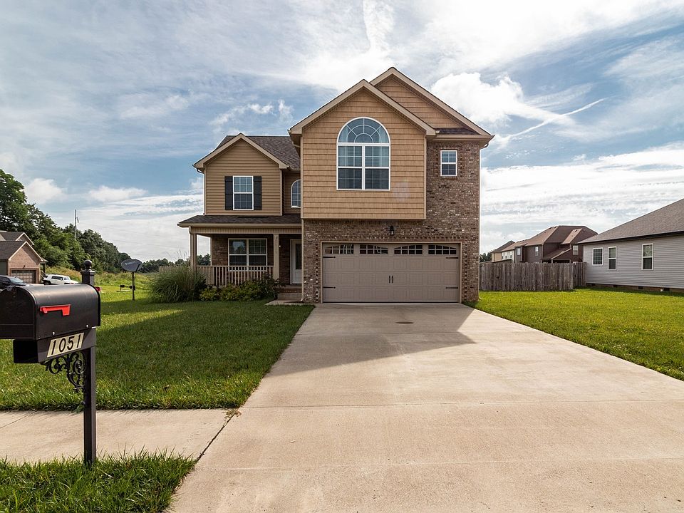 1st image of 1051 Castlerock Dr
