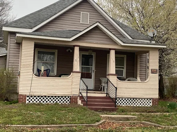 116 W 2nd St, Coffeyville, KS 67337