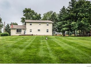731 Caulks Hill Rd, Saint Charles, MO 63304