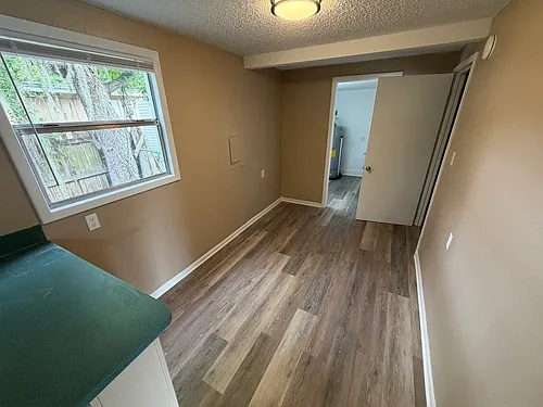 1204 Cherry Ln — Photo 32