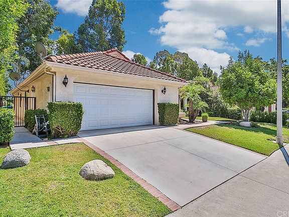3rd image of 7842 Valley Flores Dr