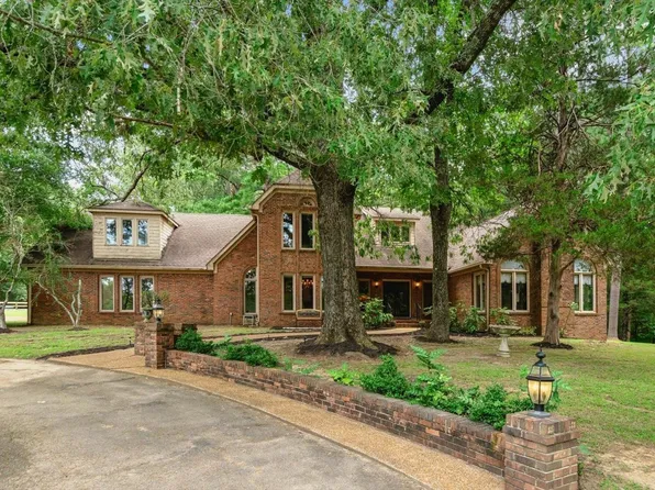 860 Dent Rd, Eads, TN 38028