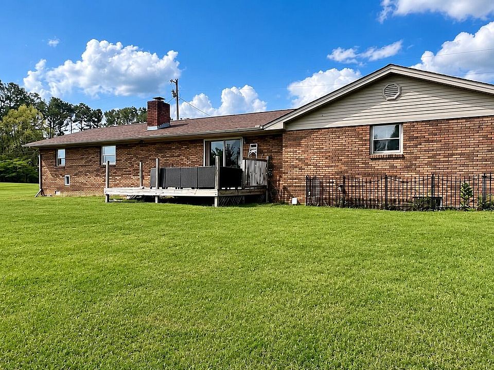 2nd image of 310 Royal Dr