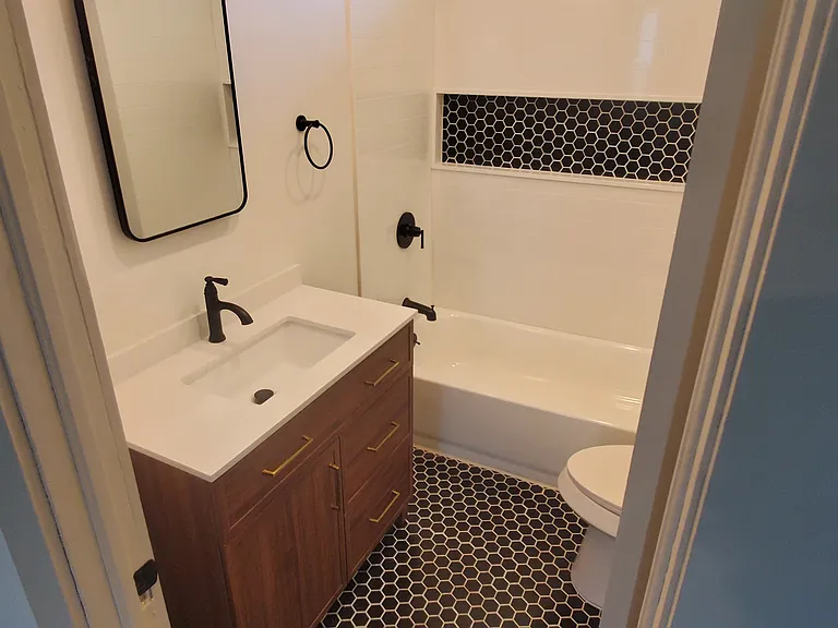 1001 S Oak St #1 — Photo 9