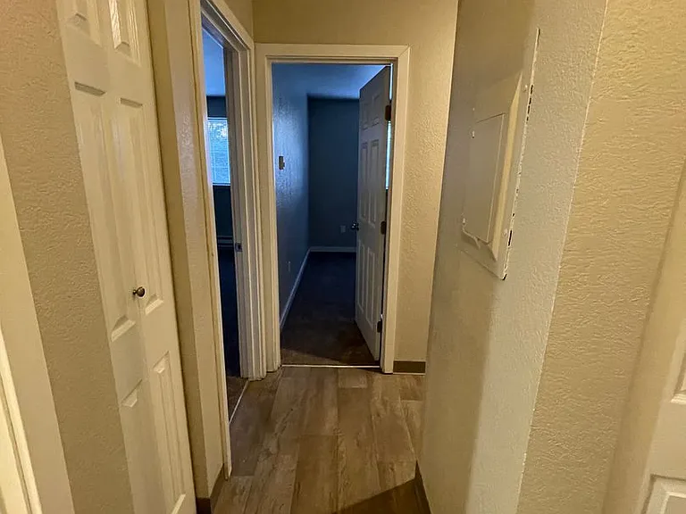 Signature Apartments — Photo 55