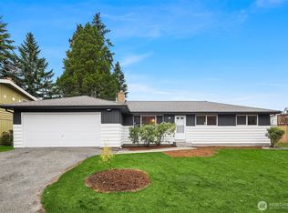 520 SW 123rd Pl, Seattle, WA 98146