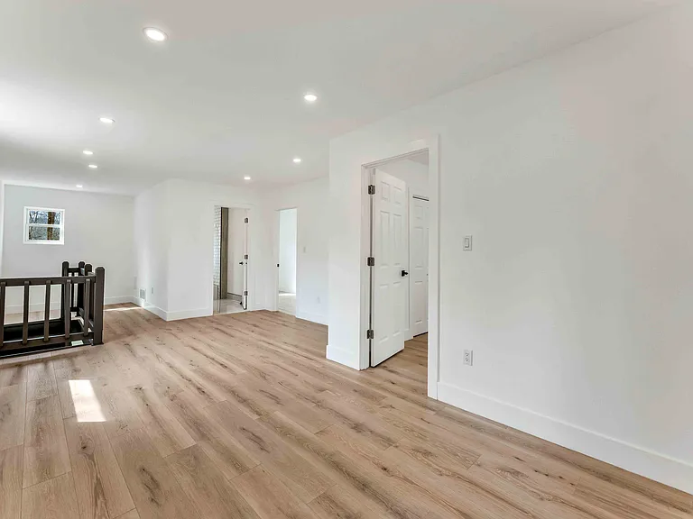 107 Juniper Dr — Photo 36
