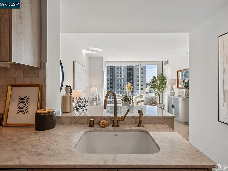 401 Harrison St #10E — Photo 8