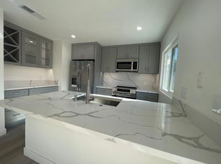 25 Greenbough #129, Irvine, CA 92614