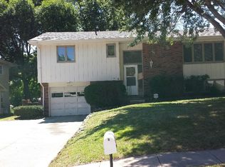 14705 Holmes St, Omaha, NE 68137