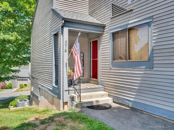 574 Pilgrim Harbor #574, Wallingford, CT 06492