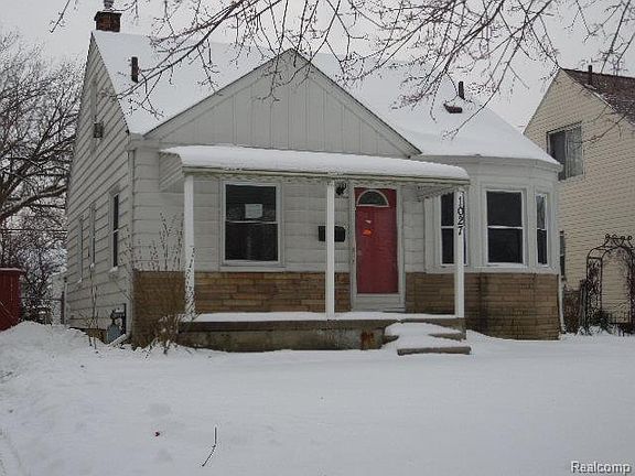 2nd image of 1027 Ford Blvd