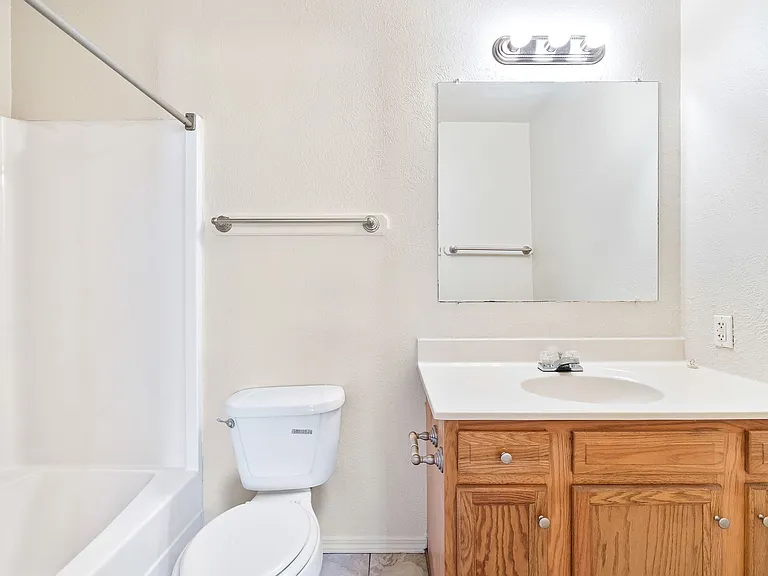 4 Larry Court — Photo 6