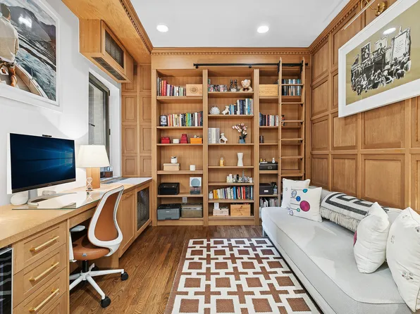 255 West 92nd Street image 4 of 10