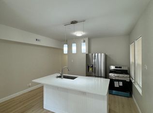 2202 W 37th St, Chicago, IL 60609