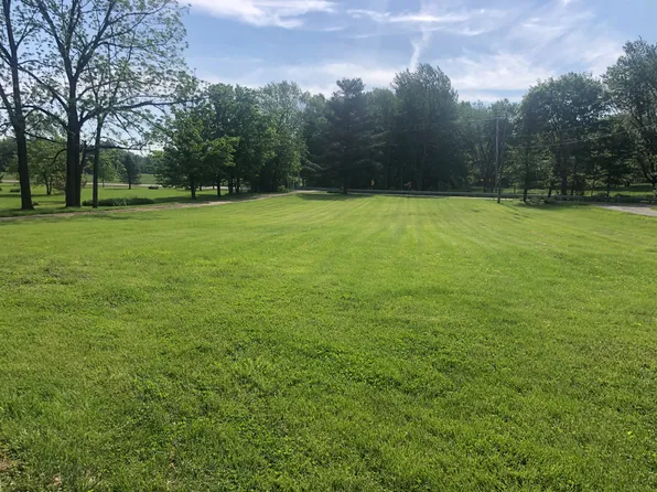 8429 Schleppi Rd, Westerville, OH 43081